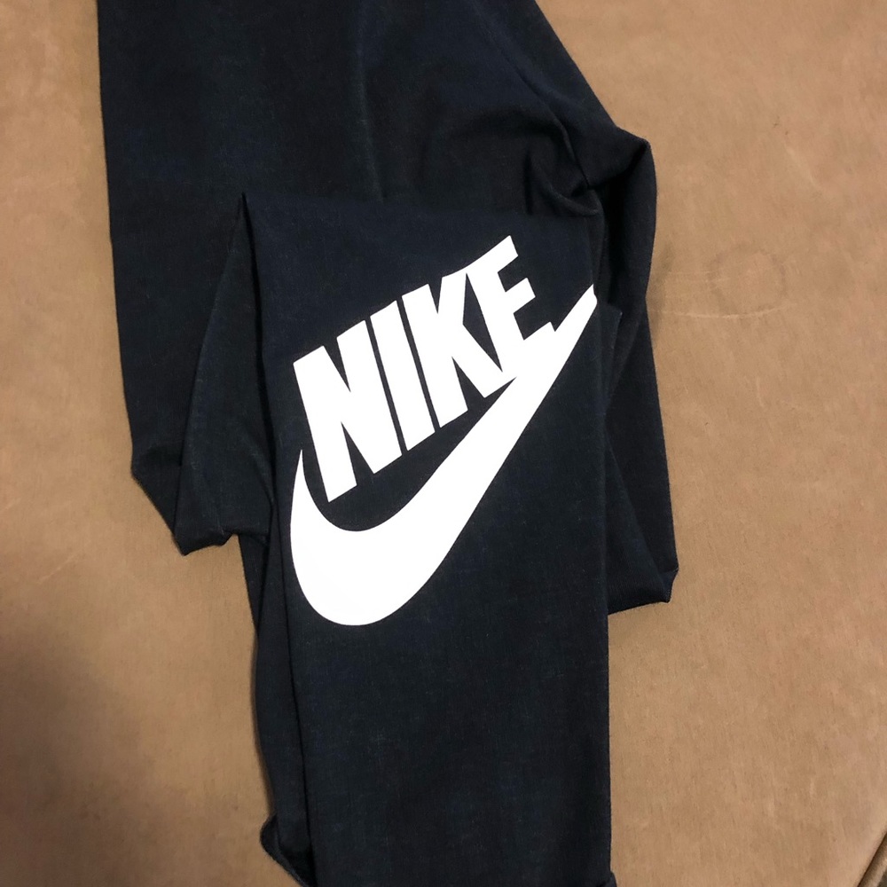 Nike workout pants - only worn a few times